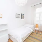 Daire Old Town Serenity & Historic Charm Bratislava