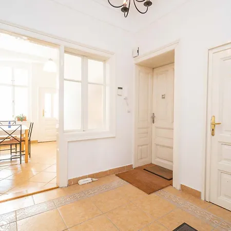 Apartmán Old Town Serenity & Historic Charm Bratislava