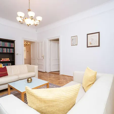 Old Town Serenity & Historic Charm *