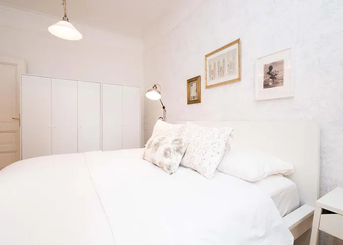 Old Town Serenity & Historic Charm Apartment *