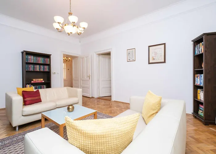 Old Town Serenity & Historic Charm *