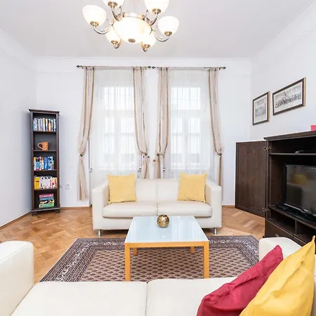 Old Town Serenity & Historic Charm *