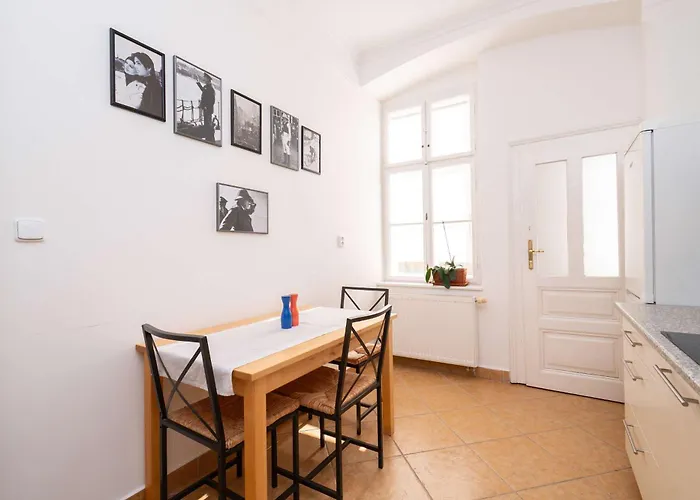 Old Town Serenity & Historic Charm *