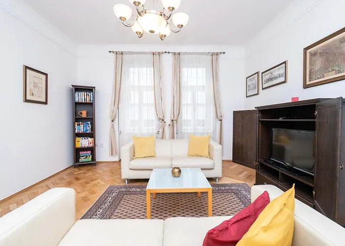 Old Town Serenity & Historic Charm *